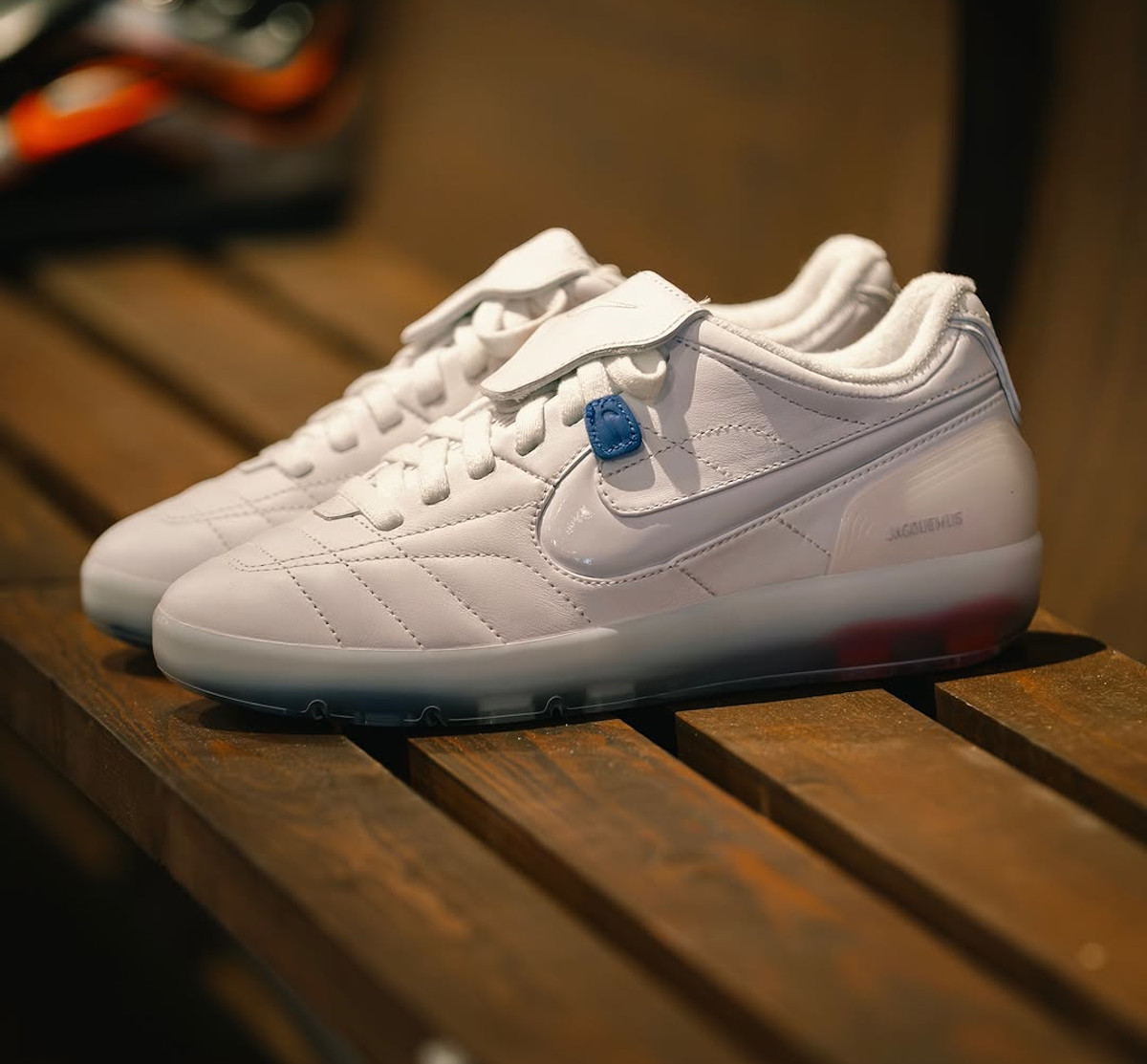 Jacquemus x Nike Cryoshot France