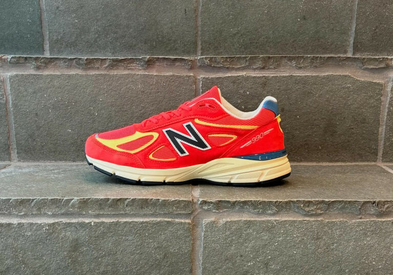 New Balance 990v4 Urgent Red (couv)