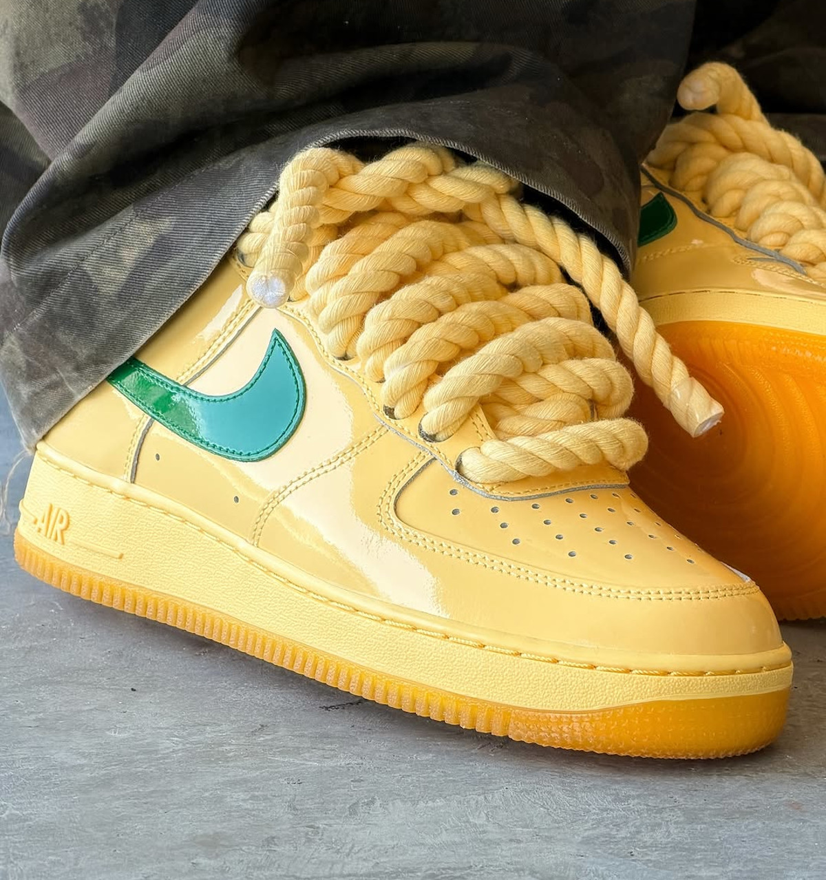 customize-sneakers