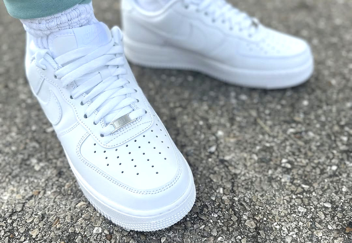 sneaker blanche pour homme (couv)