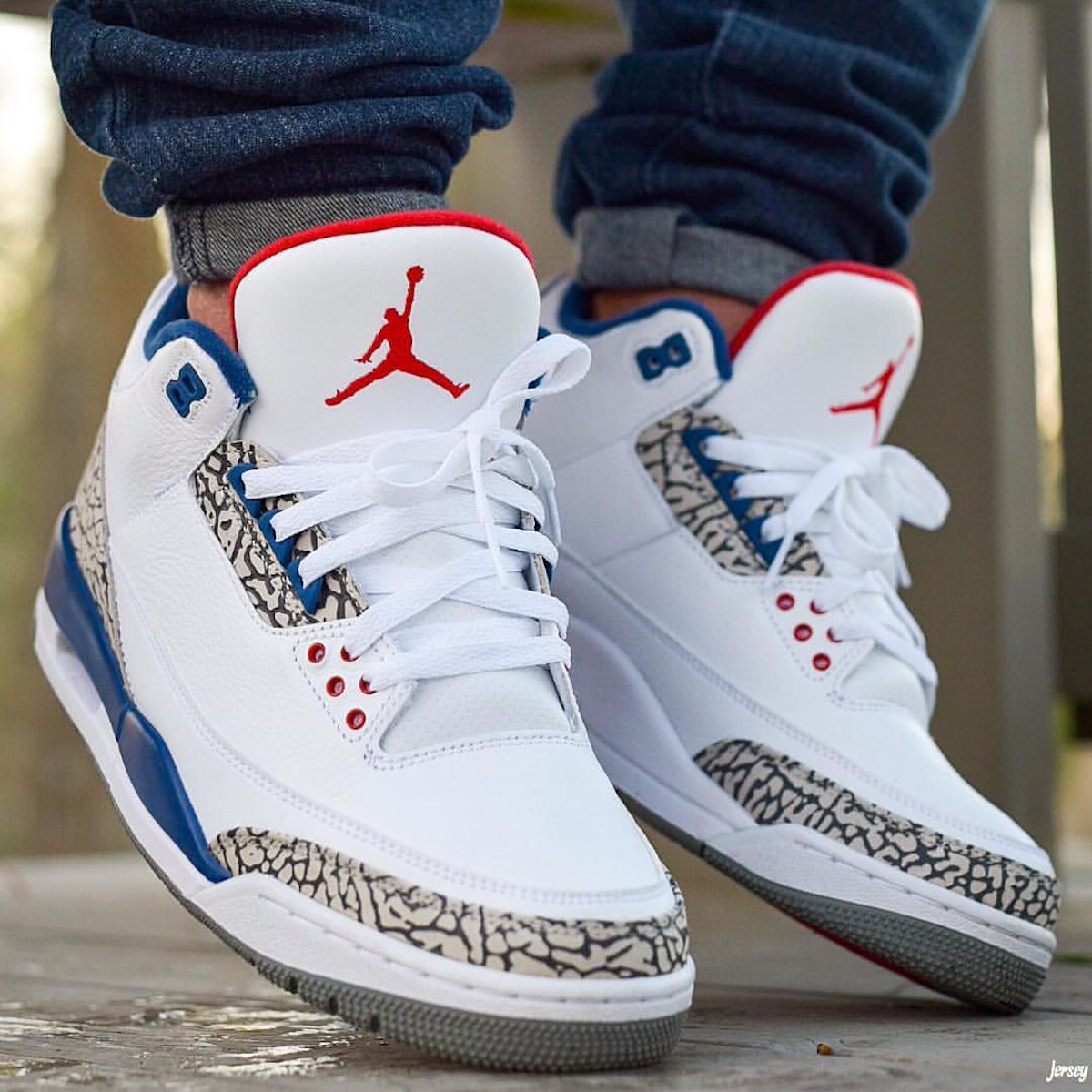 Air Jordan 3 OG True Blue 2016 on feet (4)