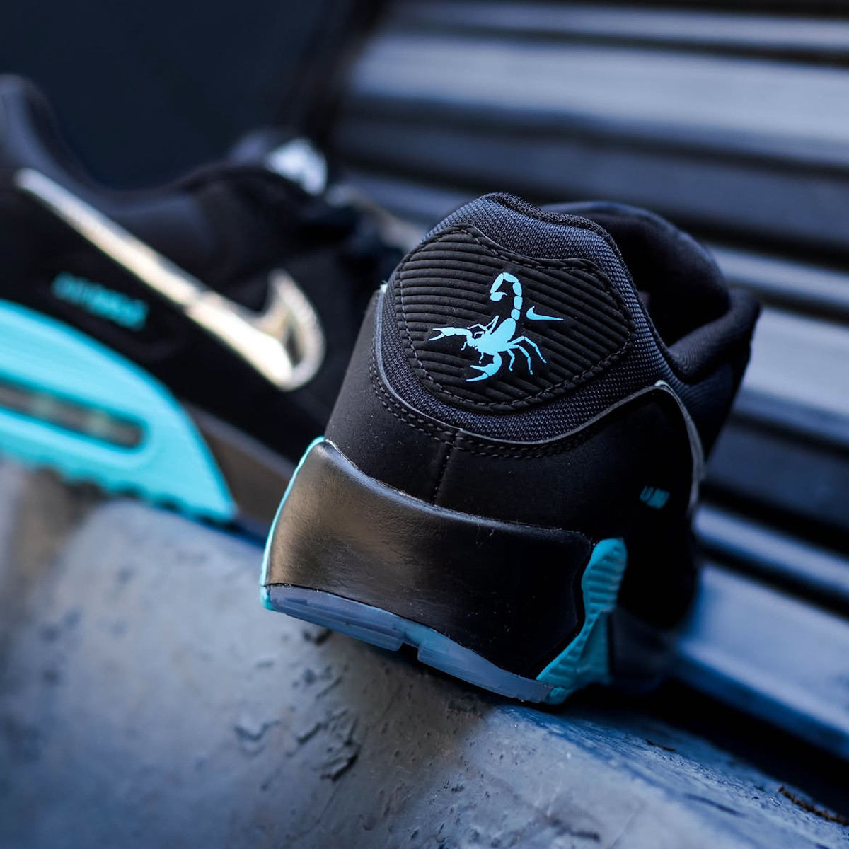 Nike Air Max 90 Scorpion IQ9438-001