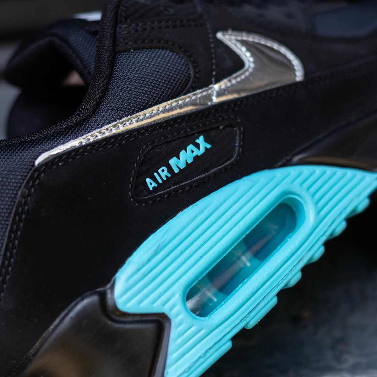 Nike Air Max 90 noire et bleue IQ9438-001 (3)