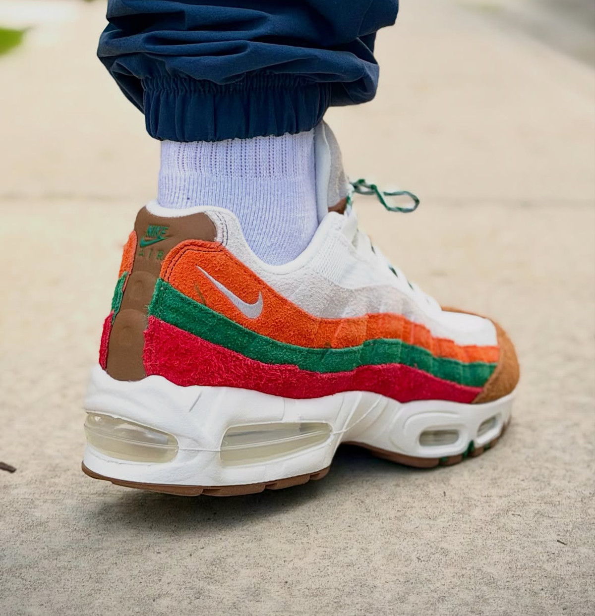 Nike Air Max 95 blanche marron verte et orange IR1944-102 (2)