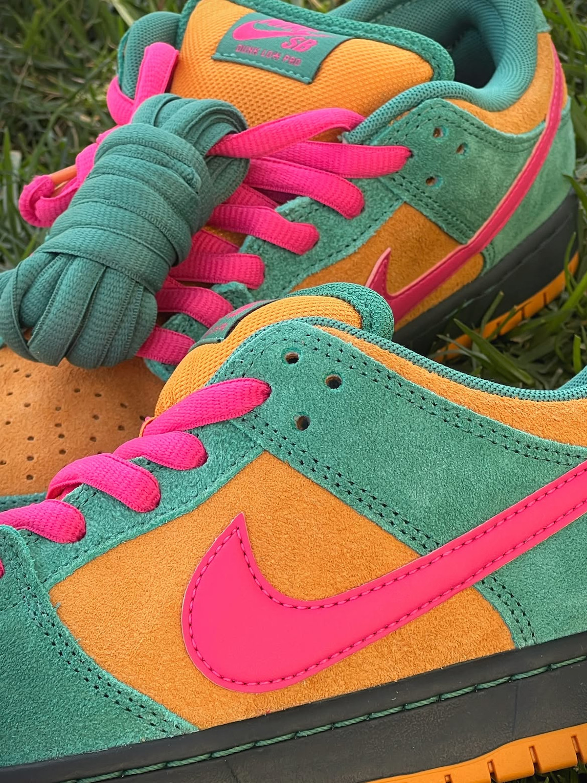 Nike SB dunk Low vert pastèque et rose HQ1625-301 (1)