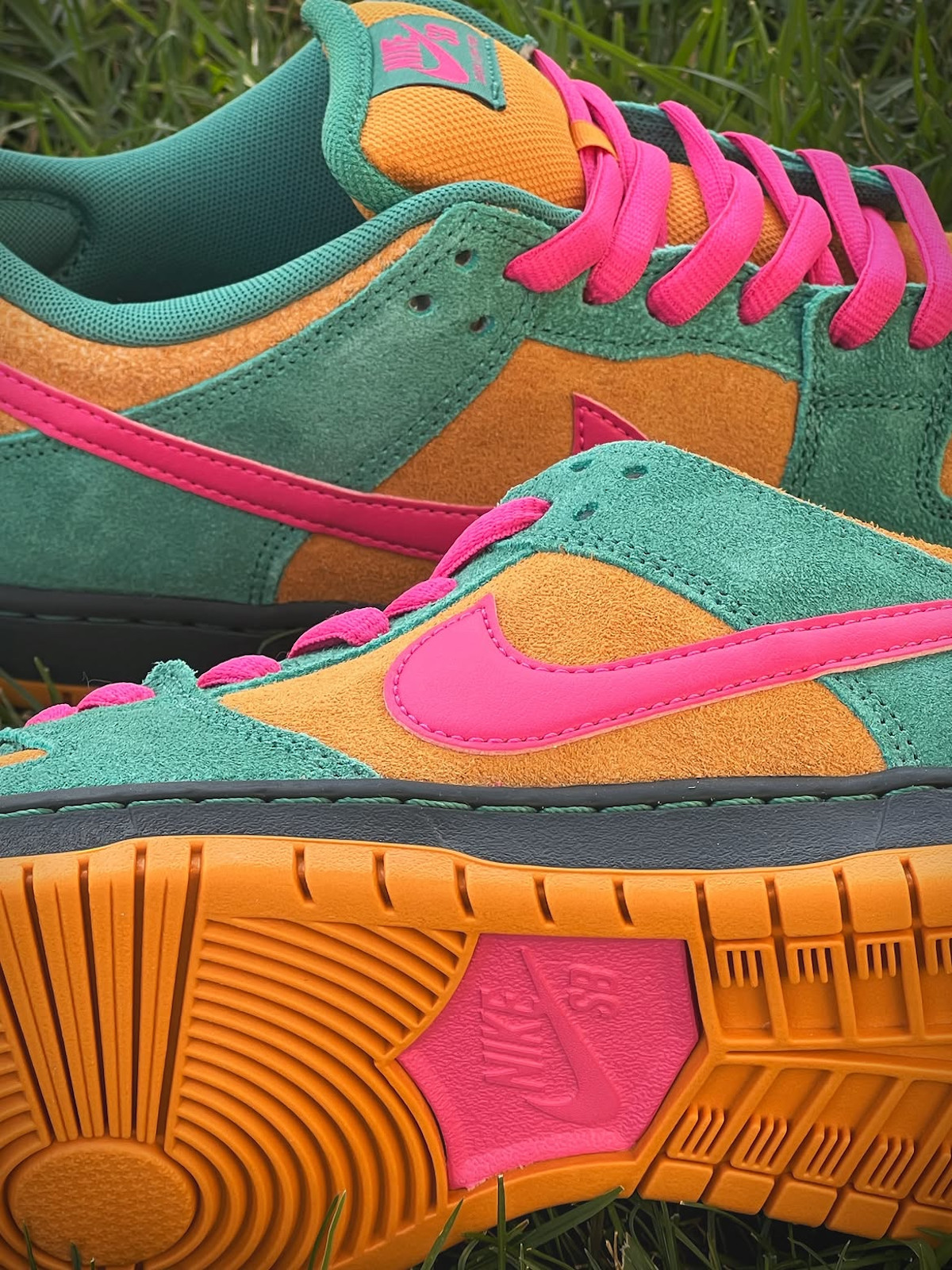 Nike SB dunk Low vert pastèque et rose HQ1625-301 (2)
