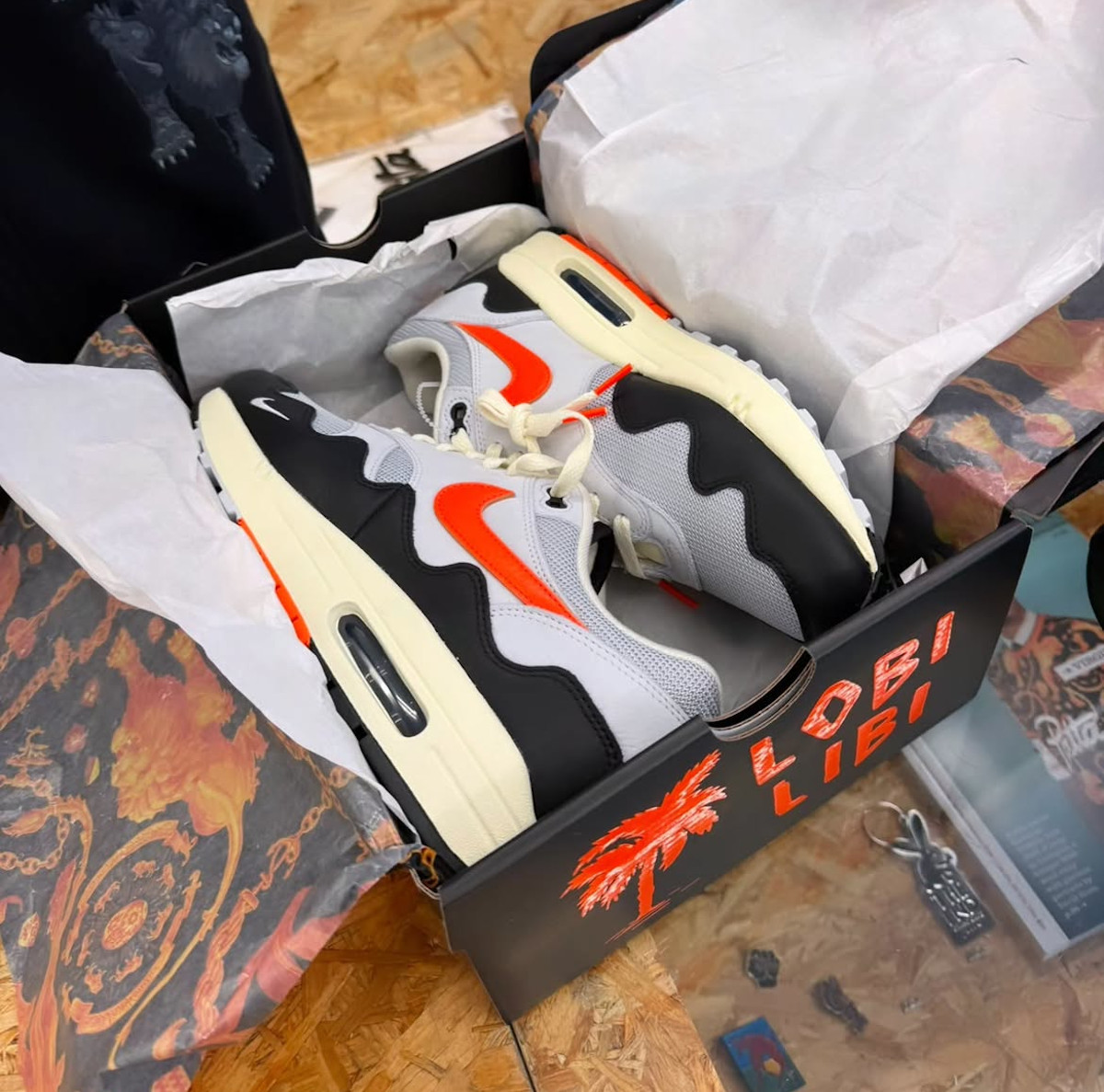 Patta x Nike Air Max 1 Wave F&F (6)