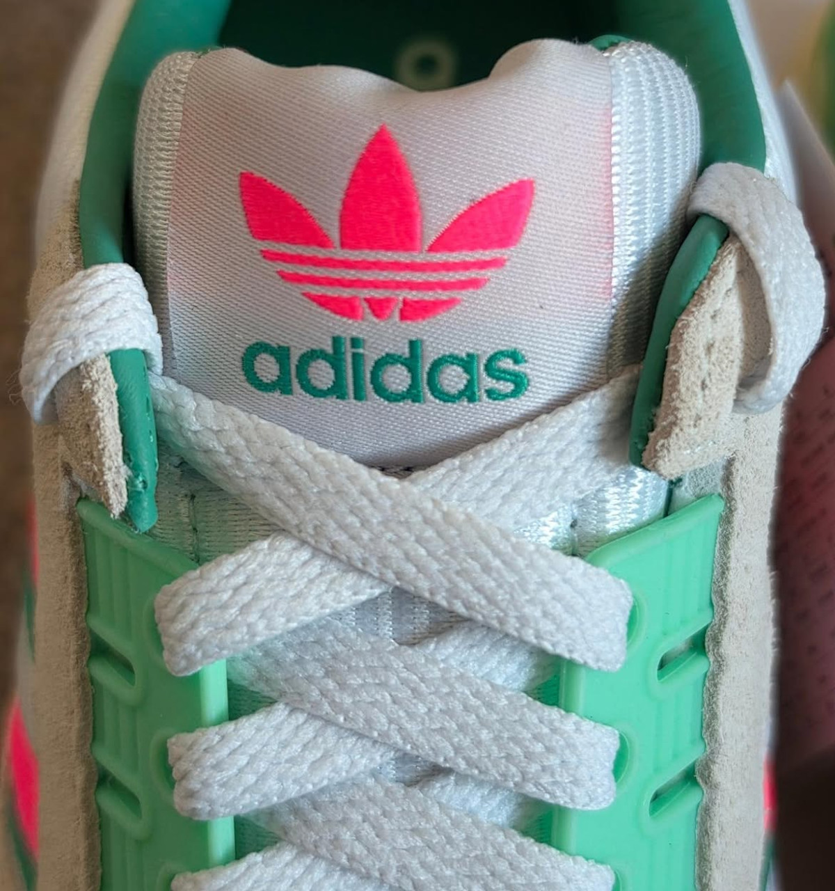 adidas ZX 8000 vert pastel et rose KI4726 (1)