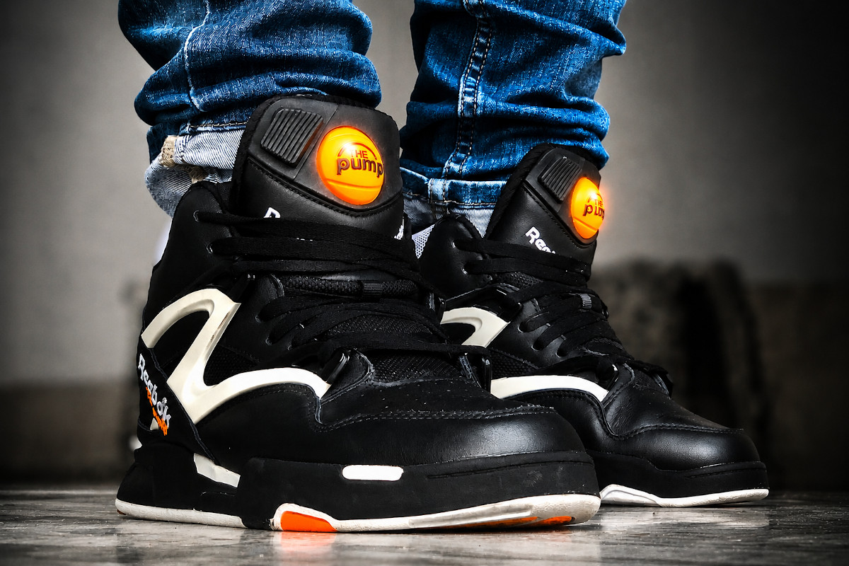 Reebok Pump Omni Zone II aux pieds (couv)