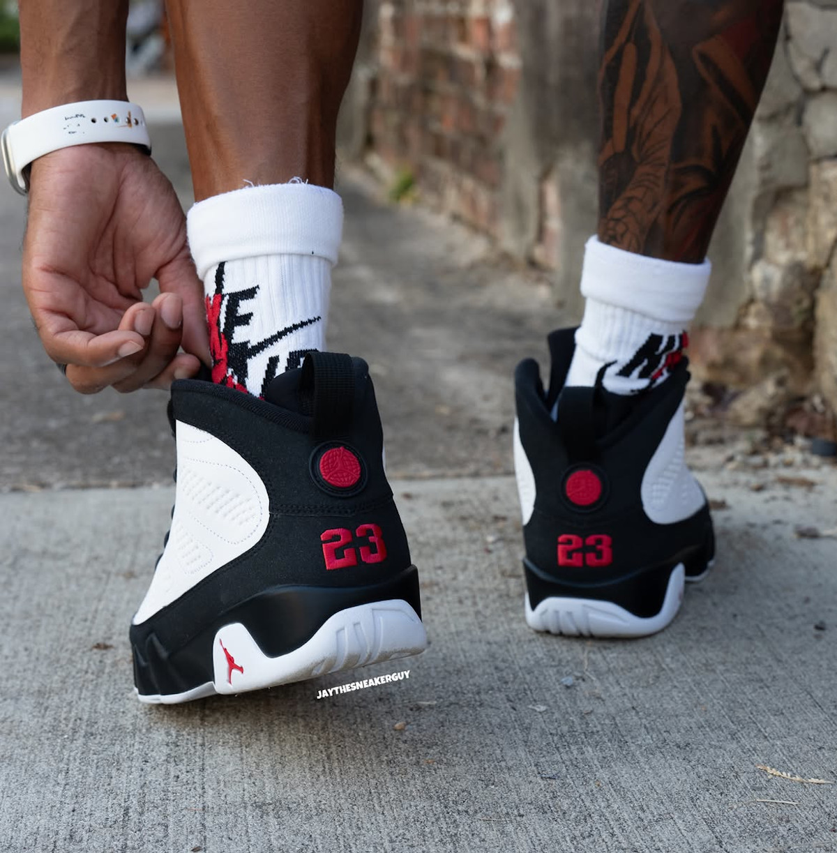 Air Jordan 9 White Black True Red (1)