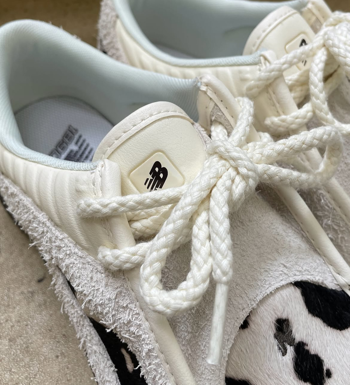 New Balance 1890A imprimé vache (1)