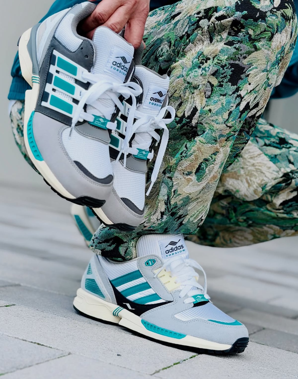 Overkill x adidas ZX 8000 The Missing Link (2)