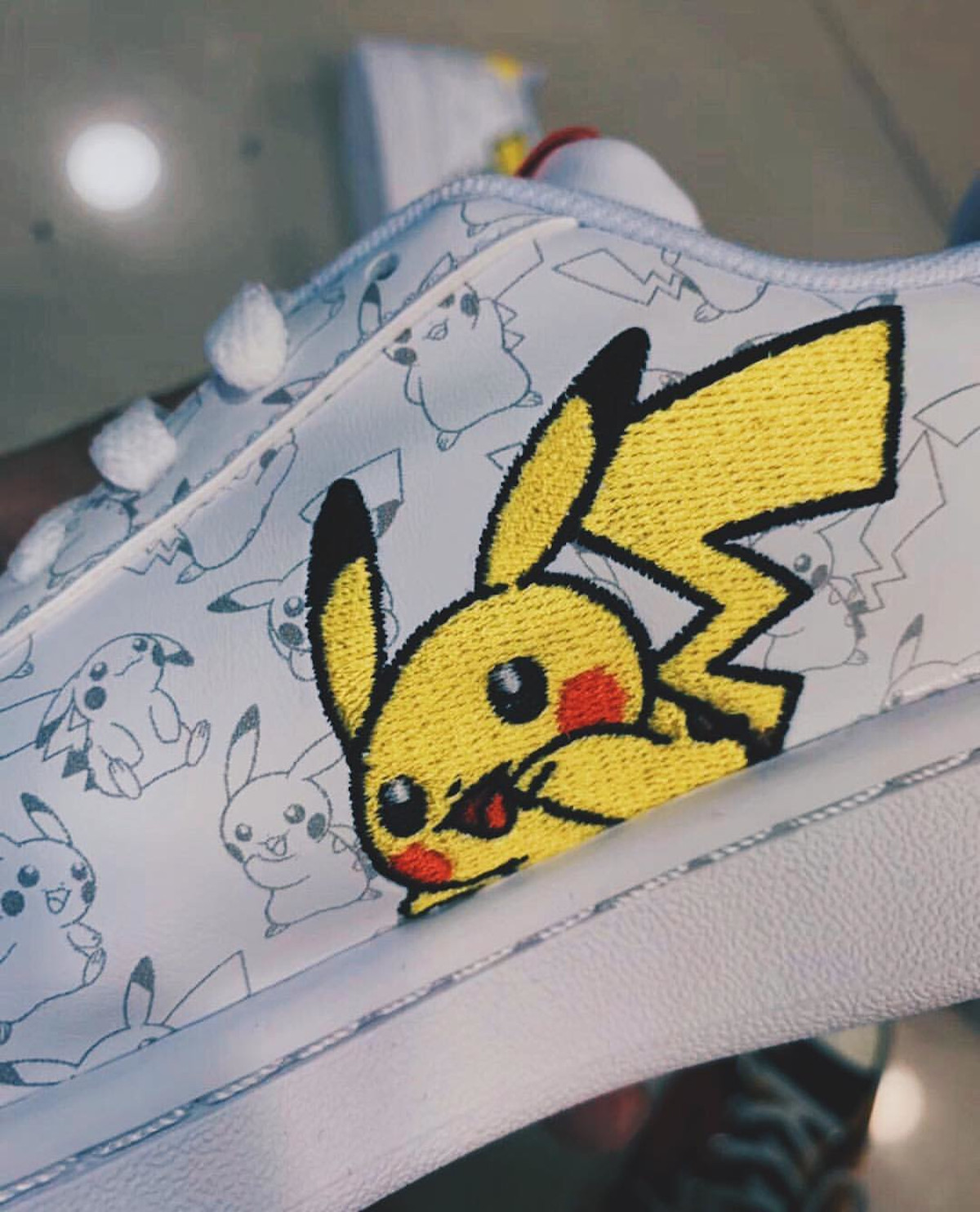 adidas Stan Smith Pokemon Pikachu (1)