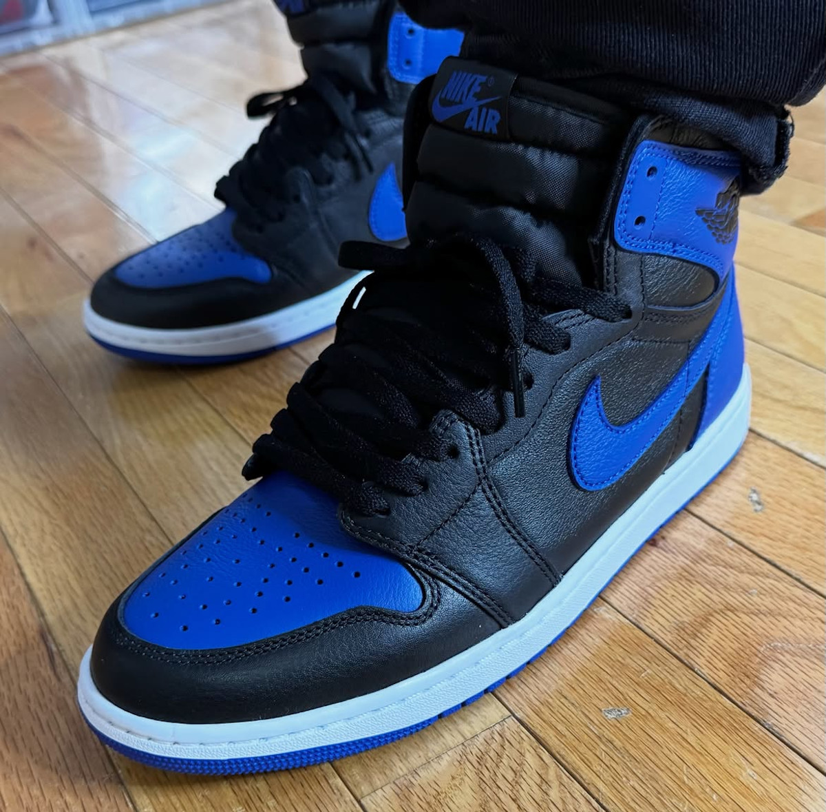 Air Jordan 1 High bleu et noir IQ5495-005 (2)