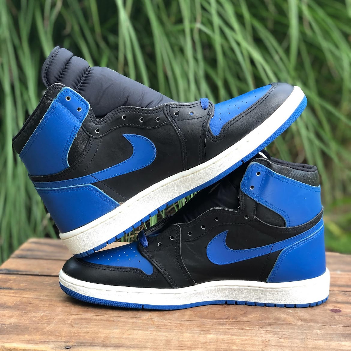 Air Jordan 1 noire et bleue des années 80 (1)