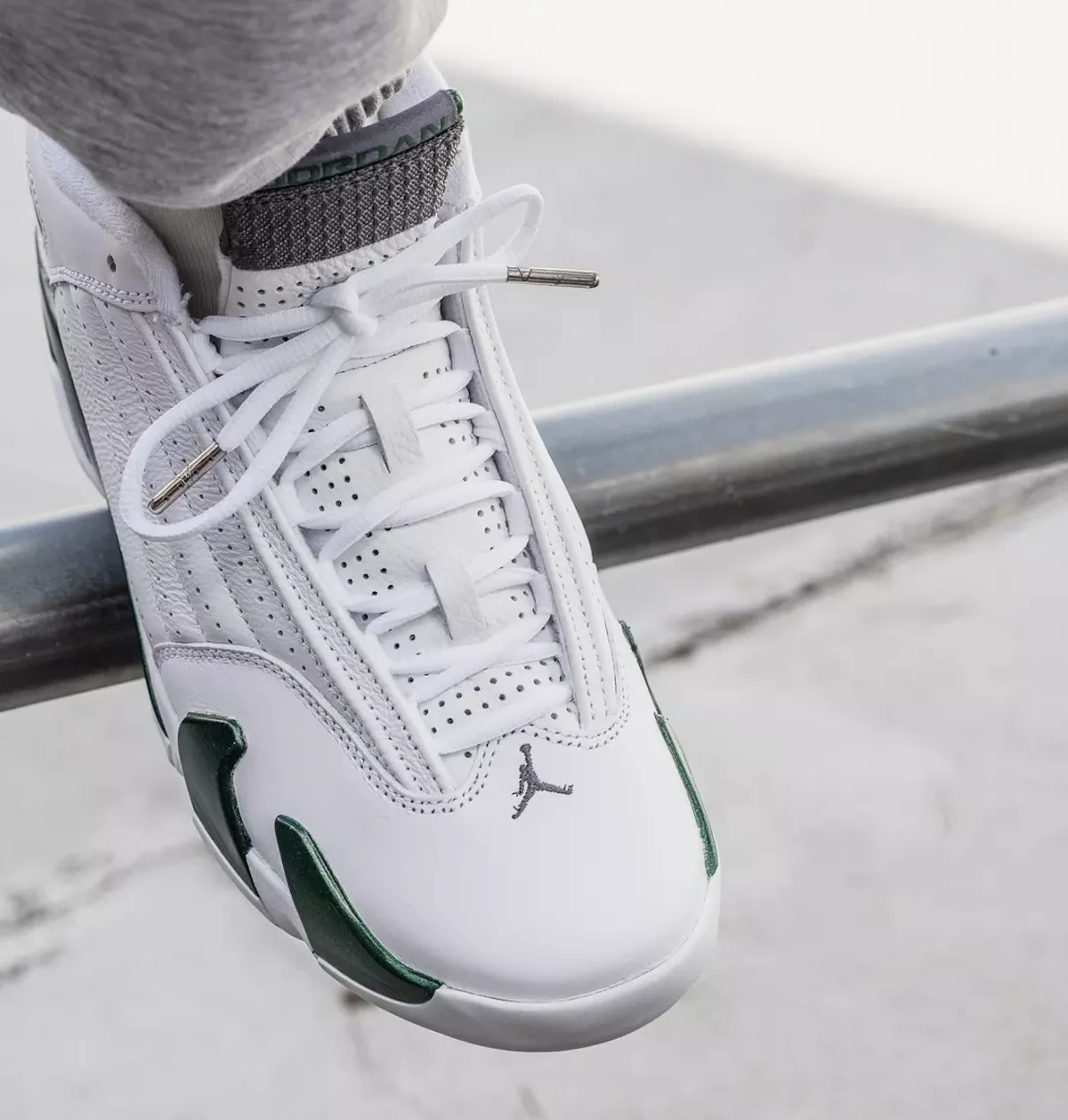Air Jordan 14 blanche et verte 487471-300 (3)